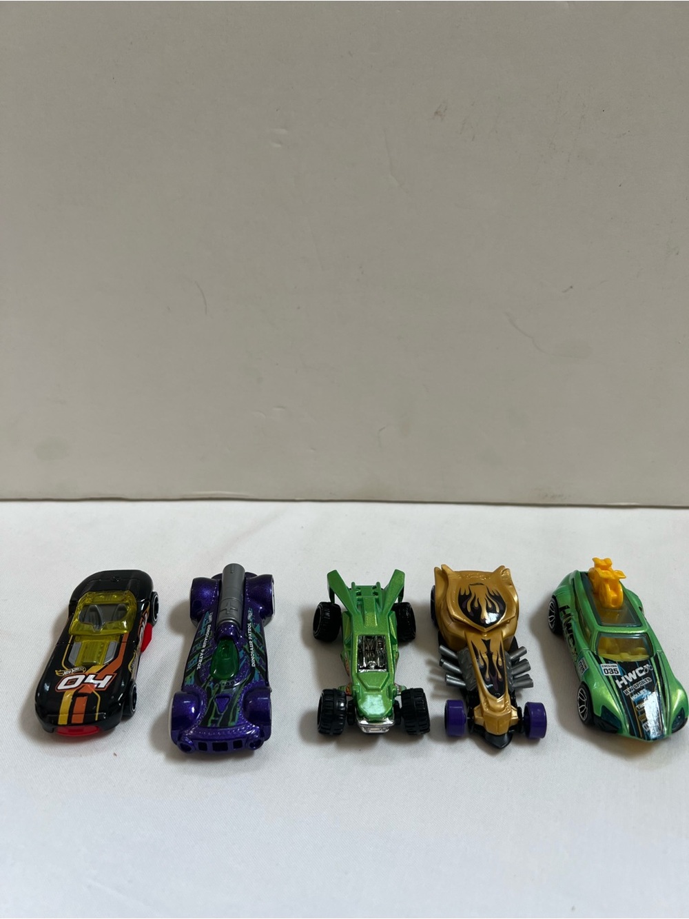 Hot Wheels 1:64 Scale (5) RRRoadster Dino Ratical Racer Corkscrew Tour de Fast